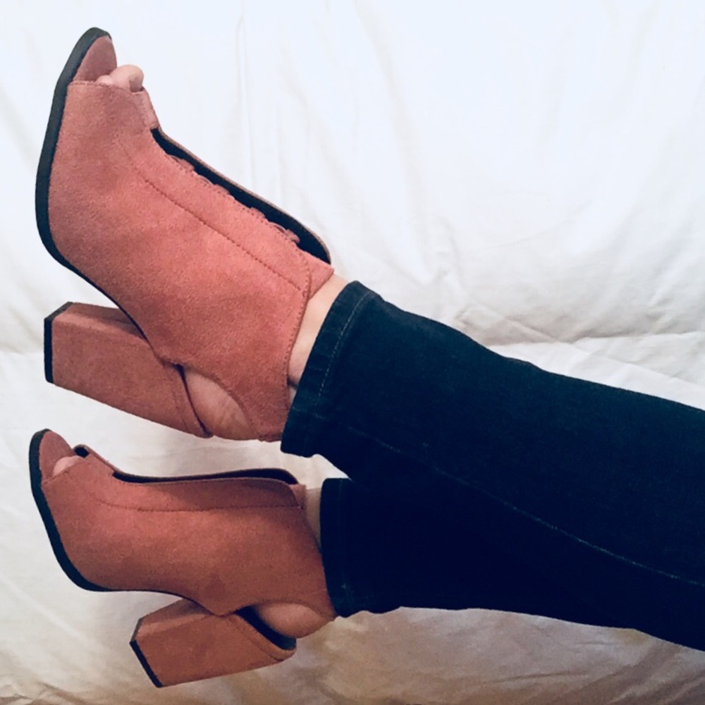 HP Darcy block heel ankle booties blush pink suede